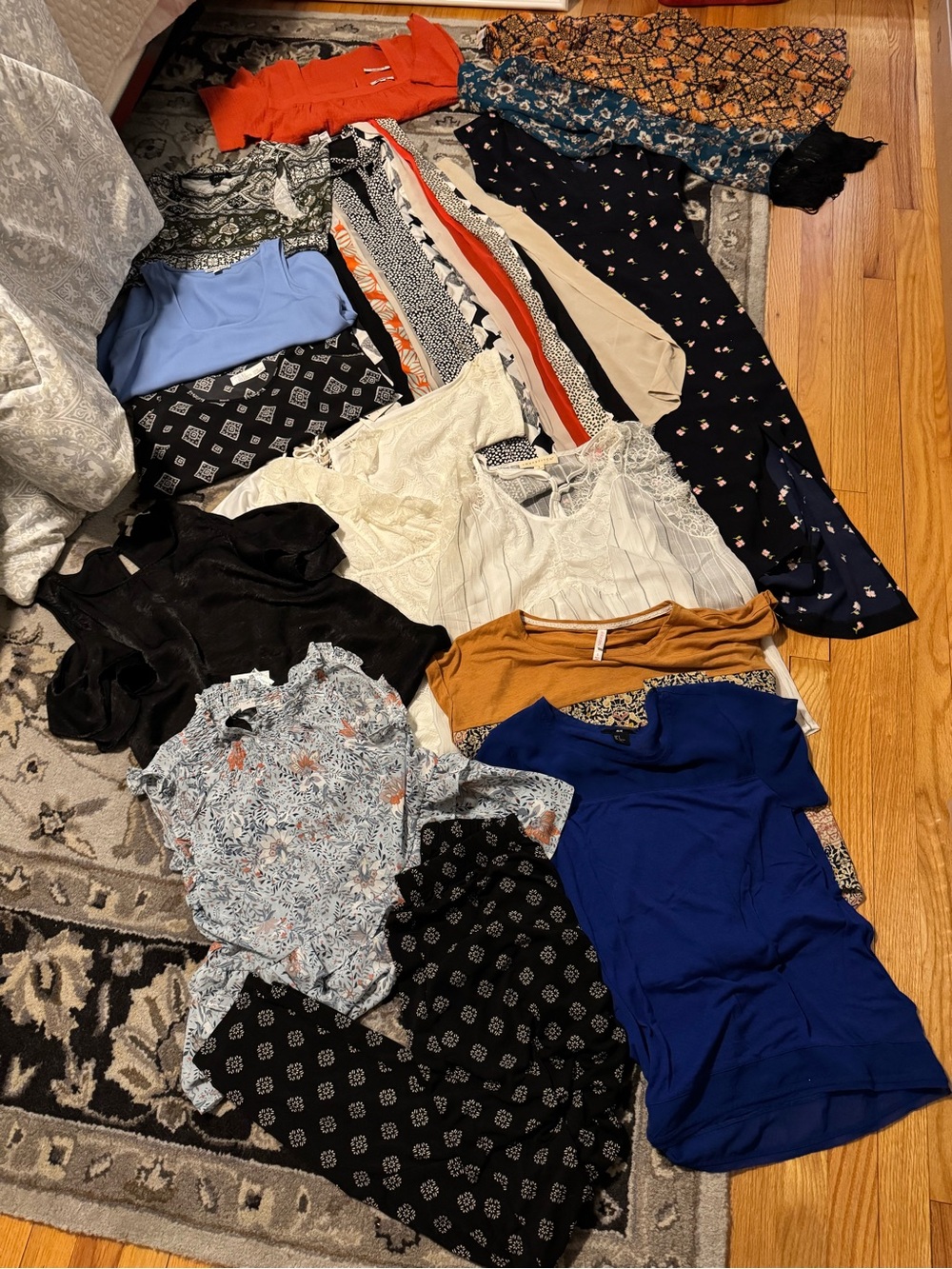 Women’s Size Small, 15 piece bundle